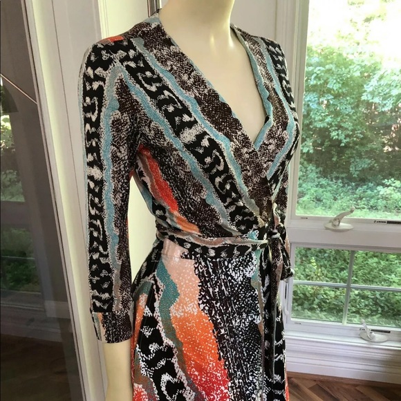 Diane VonFurstenberg DVF AMELIA WRAP DRESS Sz 6 - Picture 5 of 8